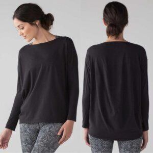 Lululemon Athletica Back in Action Long Sleeve Shirt in Black
